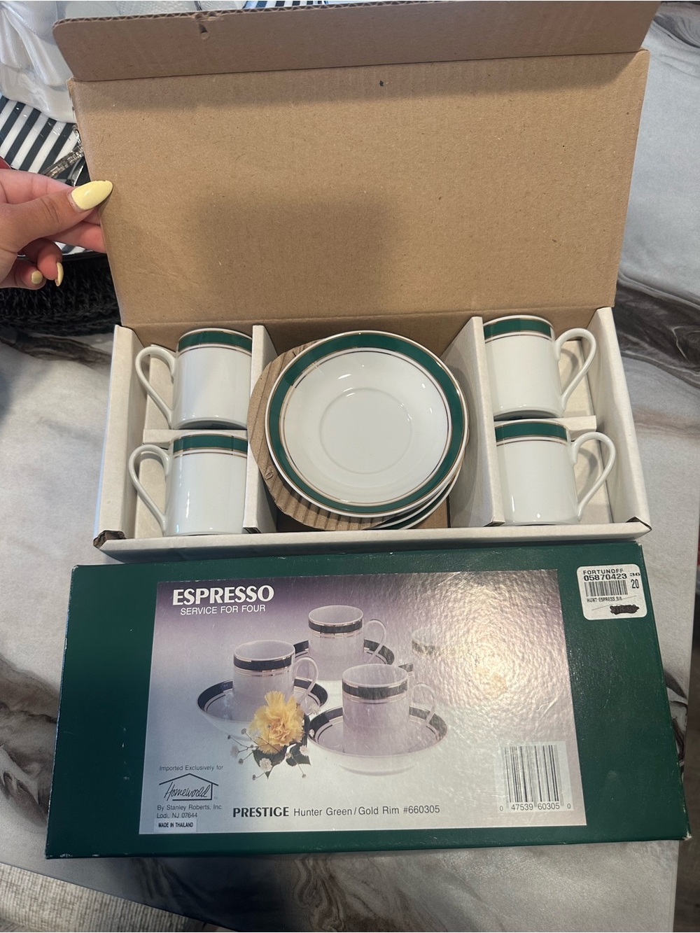 Crown Porcelain Prestige Espresso Set for 4 – Hunter Green & Gold Rim brand new